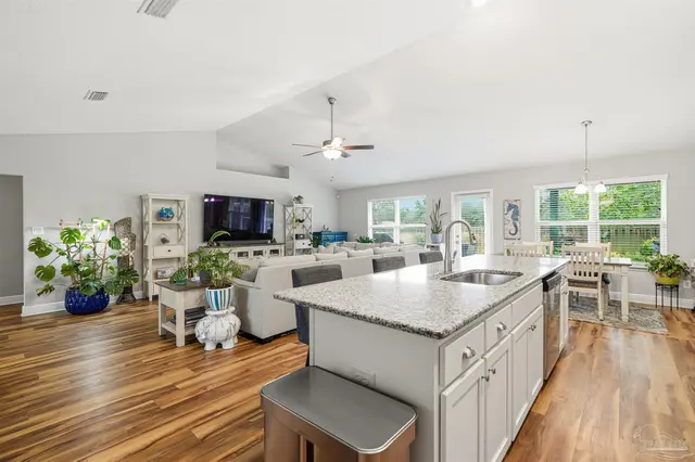 7146 Brylington Blvd property photo