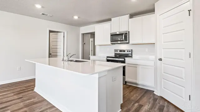 5855 Tripletail Dr property photo