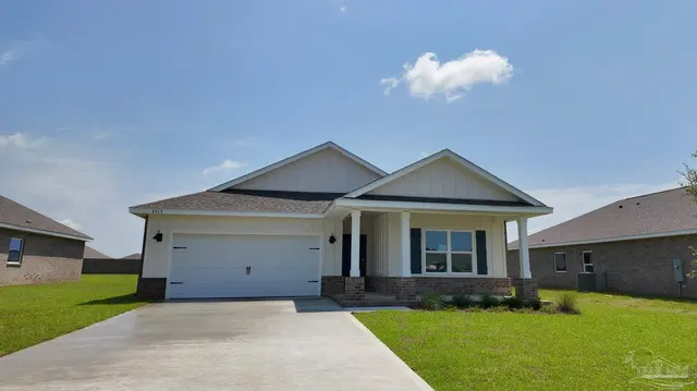 4963 Gaineswood Dr, Milton FL 32583 exterior