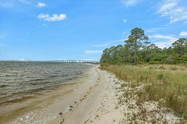 Lot 5 Navarre Sound Cir property photo