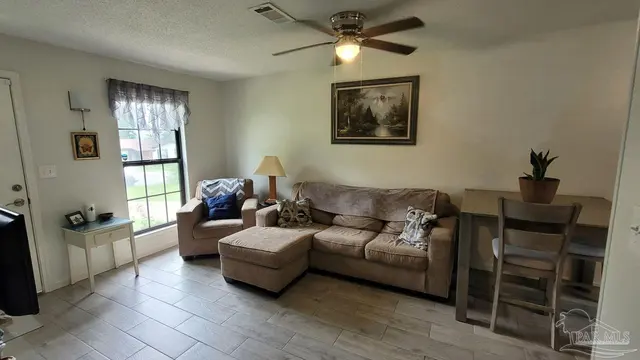 2961 English Oak Cir property photo
