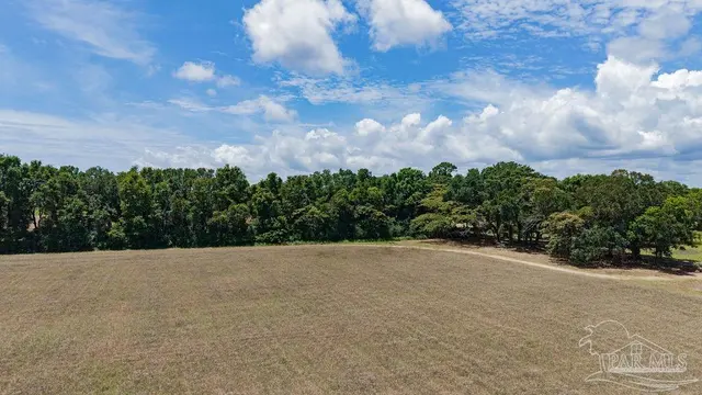 14 Three Oaks Ln property photo