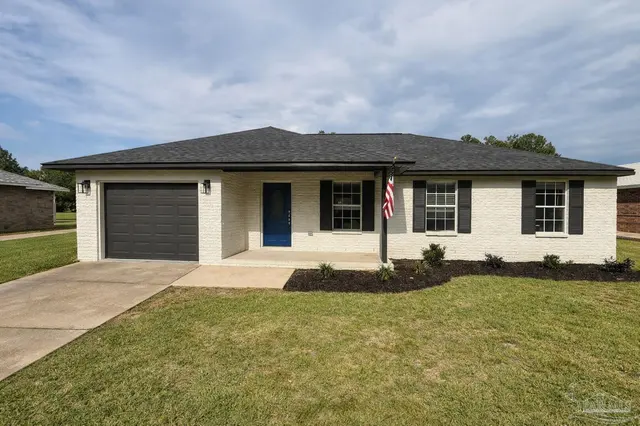 5386 Traci Dr, Milton FL 32583 exterior