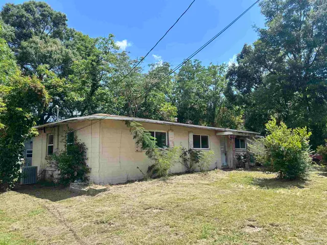 5040 Fairfield Dr property photo