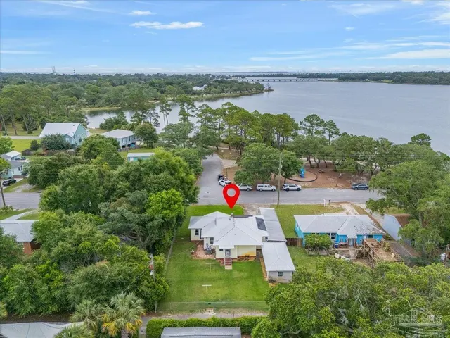 422 Gibbs Rd property photo