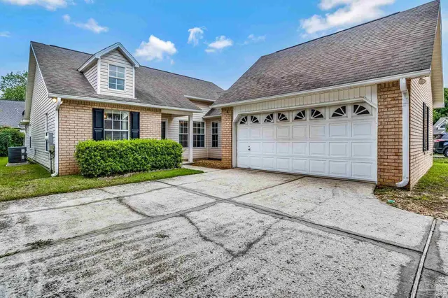 216 Mirabelle Cir, Pensacola FL 32514 exterior