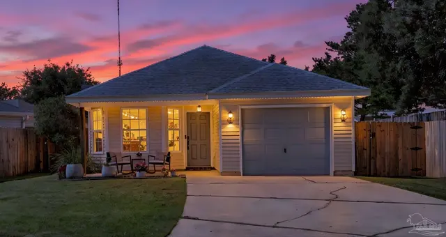 2061 Bright Water Dr, Gulf Breeze FL 32563 exterior