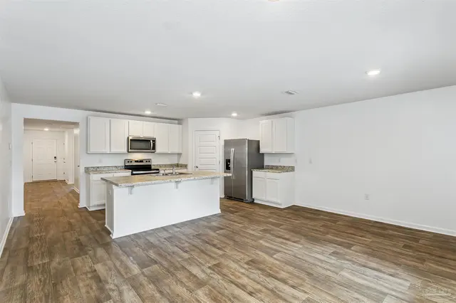 10501 Queens Gate Cir property photo