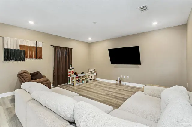 6606 Paso Fino Drive property photo