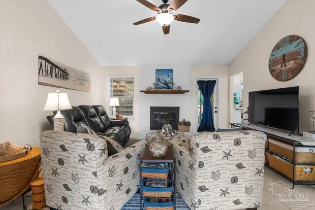 390 El Matador Trl property photo