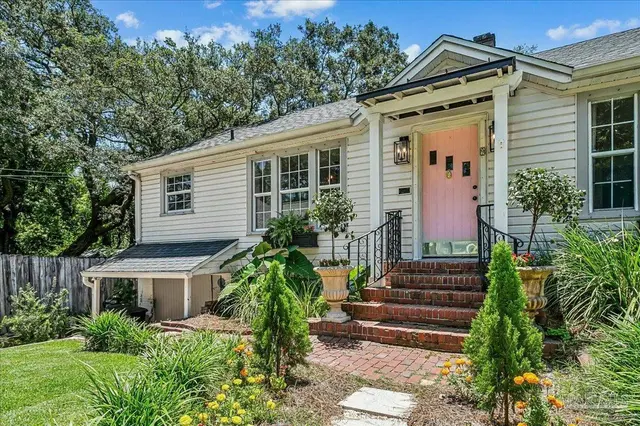 9 Strong St property photo