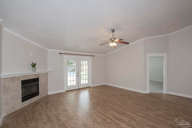 4724 Spears St property photo