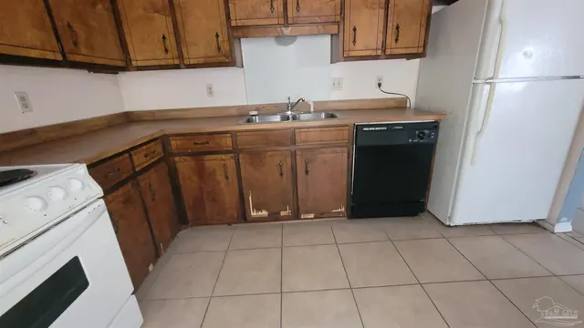 5409 East Shore Dr property photo