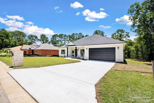 6041 Toulouse Dr property photo