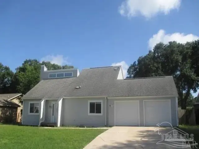 7884 Bay Meadows Dr, Pensacola FL 32507 exterior