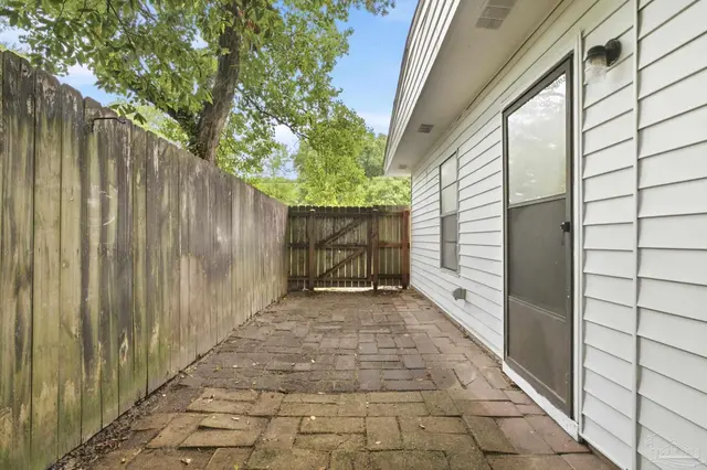 503 Edison Dr property photo