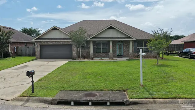 7421 Deck Ln, Pensacola FL 32526 exterior