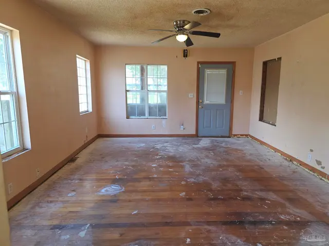 209 Gilliland Rd property photo