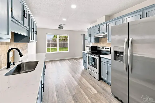 577 Batten Blvd property photo
