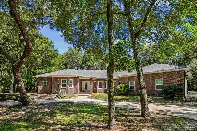 16340 Innerarity Pt Rd, Pensacola FL 32507 exterior