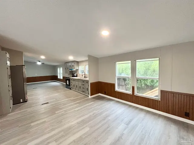 1816 St Mary Dr property photo