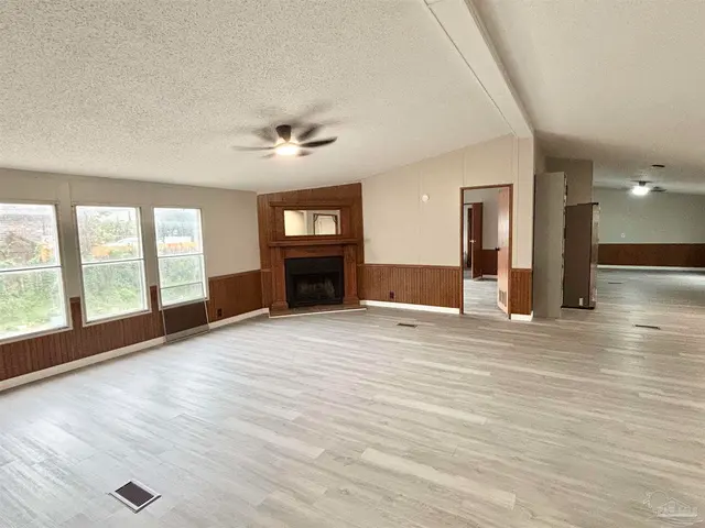 1816 St Mary Dr, Gulf Breeze FL 32563 exterior