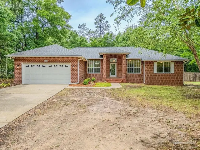 6634 Yellow Hill Dr, Milton FL 32583 exterior