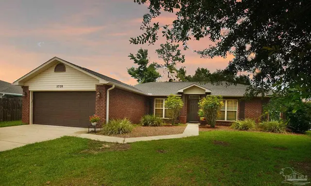 5709 Mill Stream Way, Pace FL 32571 exterior