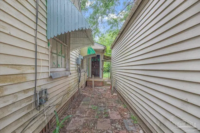 3704 Lloyd St property photo