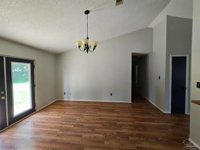 5783 Kabel Dr property photo