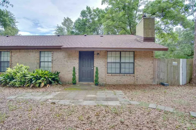 9345 Chisholm Rd # 3, Pensacola FL 32514 exterior