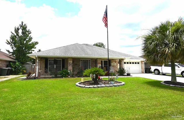 9778 Harlington St, Cantonment FL 32533 exterior
