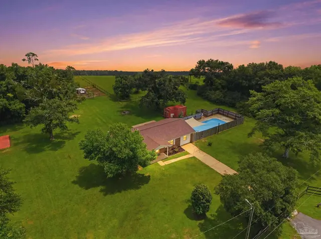 3048 Rainbow Ln, Pace FL 32571 exterior