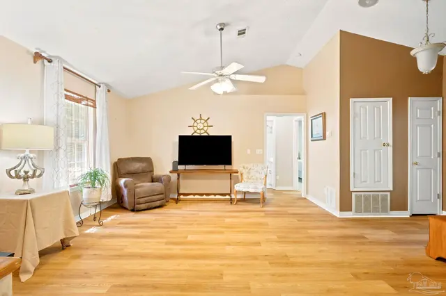 3214 Samantha Dr property photo