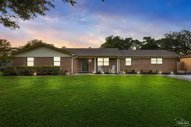 2944 Rosa Del Villa Dr, Gulf Breeze FL 32563 exterior