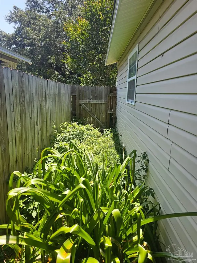 8630 Doris Ave property photo