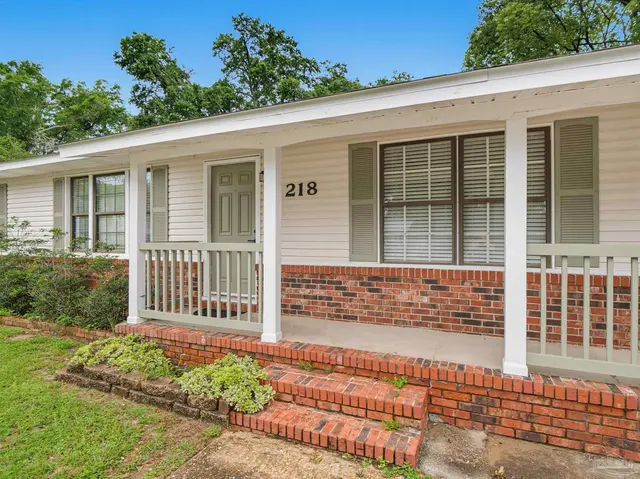 218 Betty Rd, Pensacola FL 32507 exterior