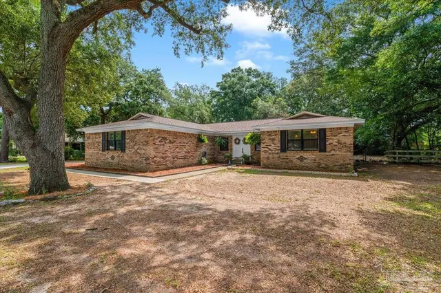 6020 Oakwood Dr property photo