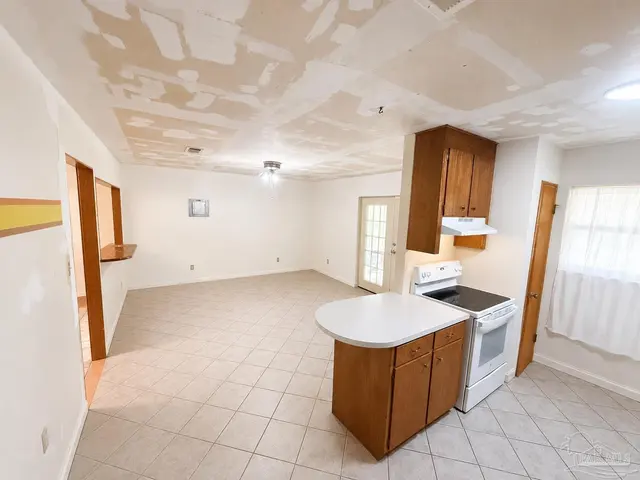 4373 Pine Villa Cir property photo