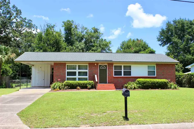 3820 Whispering Pines Dr, Pensacola FL 32504 exterior