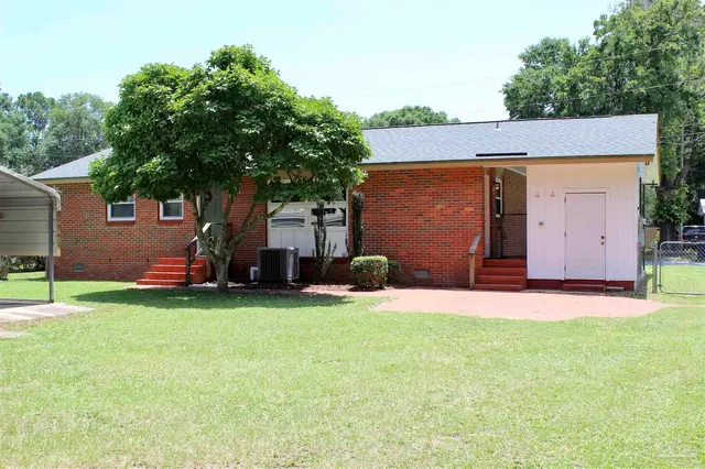 3820 Whispering Pines Dr property photo