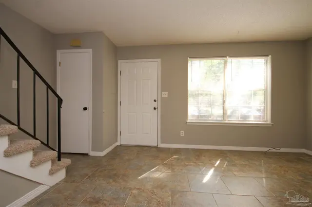 416 Waycross Ave property photo