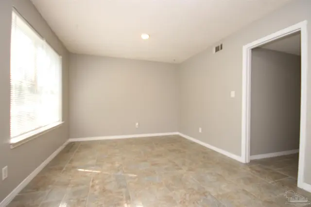 416 Waycross Ave property photo