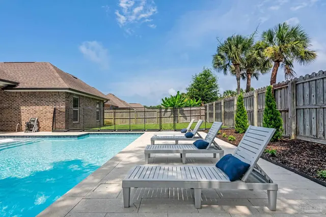 1525 Sabal Palm Dr property photo