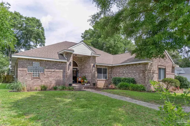 6044 Forest Green Rd, Pensacola FL 32505 exterior