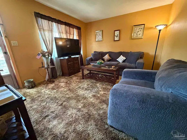7532 Holmes St property photo