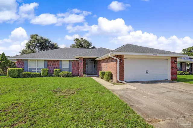6952 Hardwood Ct, Milton FL 32583 exterior