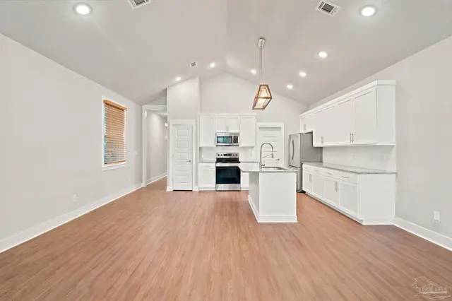 1010 D St property photo