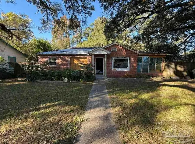 3914 W Gadsden St, Pensacola FL 32505 exterior