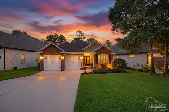 5965 Dahoon Dr, Pensacola FL 32526 exterior